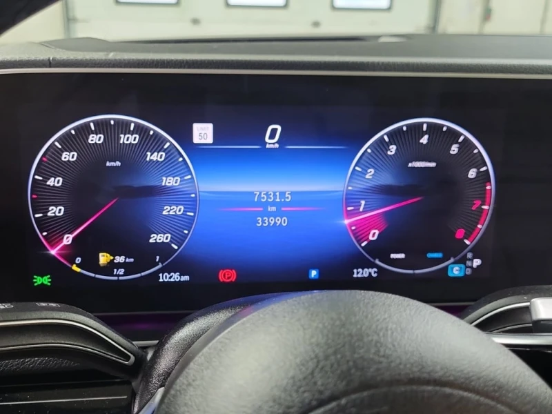 Mercedes-Benz GLE * 350 * CARFAX * БЕЗ ПЪРВОНАЧАЛНА ВНОСКА, снимка 8 - Автомобили и джипове - 52950374