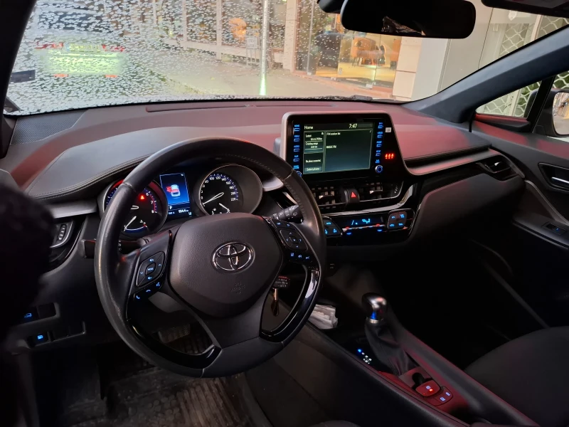 Toyota C-HR Бензин, снимка 5 - Автомобили и джипове - 52952008