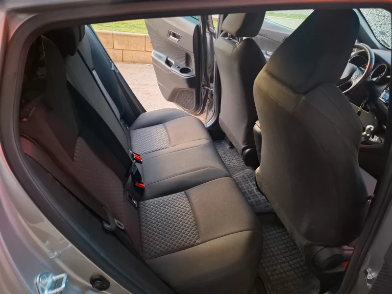 Toyota C-HR Бензин, снимка 9 - Автомобили и джипове - 52952008
