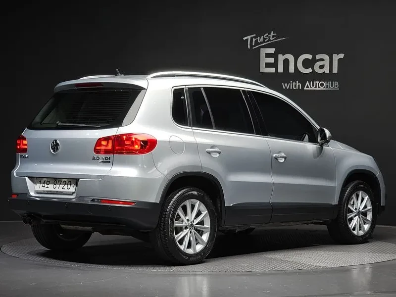 VW Tiguan, снимка 2 - Автомобили и джипове - 54945544
