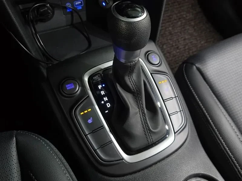 Hyundai Kona, снимка 9 - Автомобили и джипове - 56687888