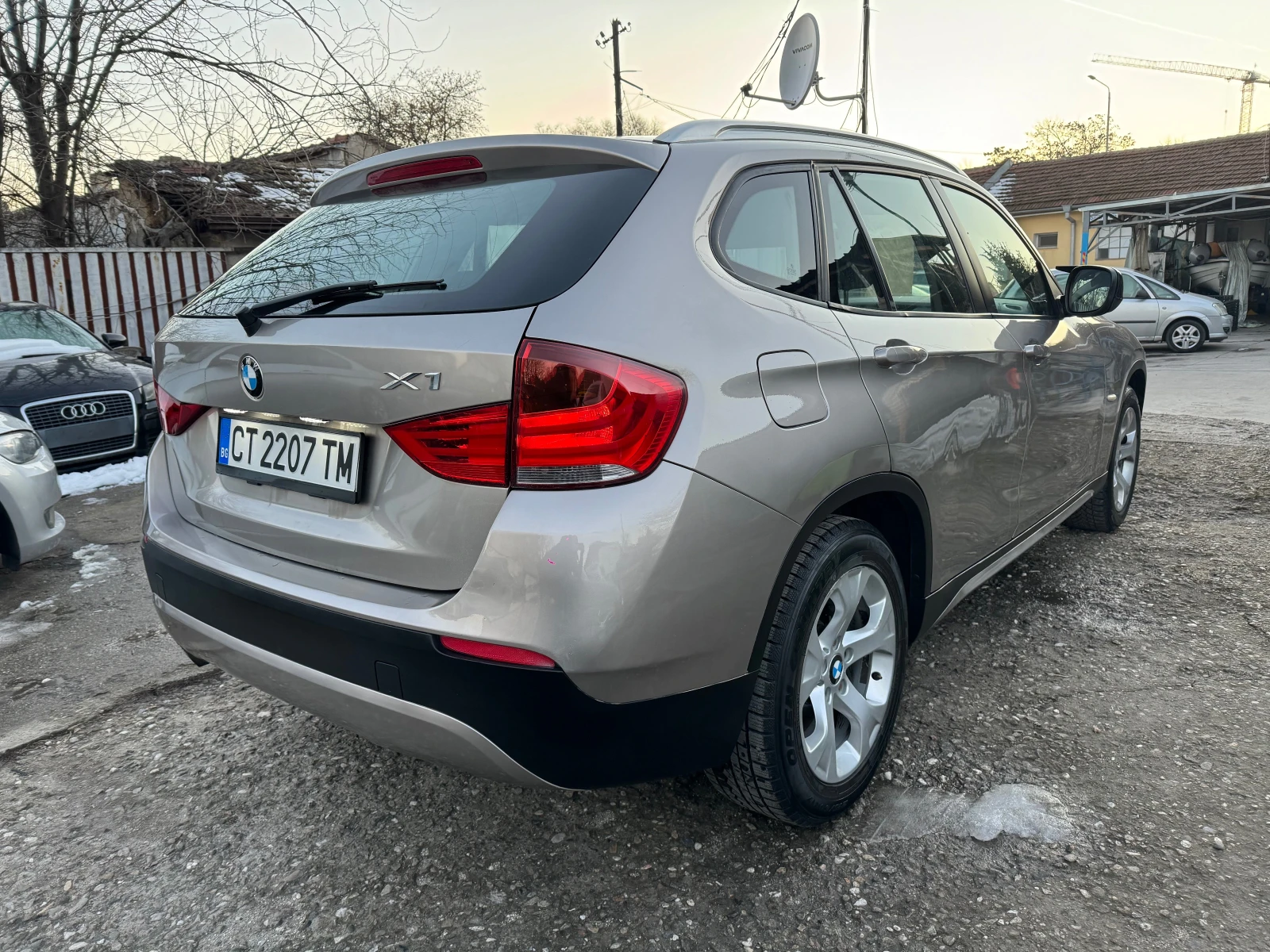 BMW X1 2.0D 184HP 6 SKOROSTI 140000KM 2013G  - изображение 7