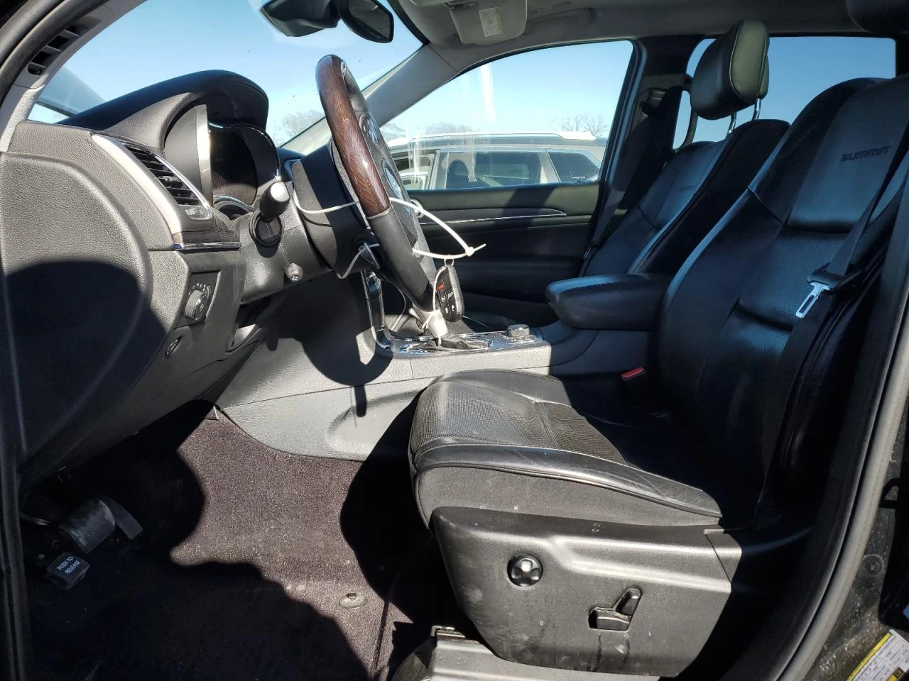 Jeep Grand cherokee SUMMIT* 5.7* V8* HARMAN/KARDON* ОБДУХВАНЕ* КАМЕРА - изображение 7