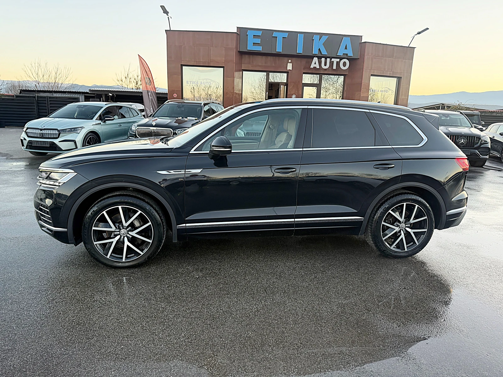 VW Touareg Rline-LED-DISTRONIK-BIXENON-3D-DIGITAL-ПОДГРЯВАНЕ! - изображение 4