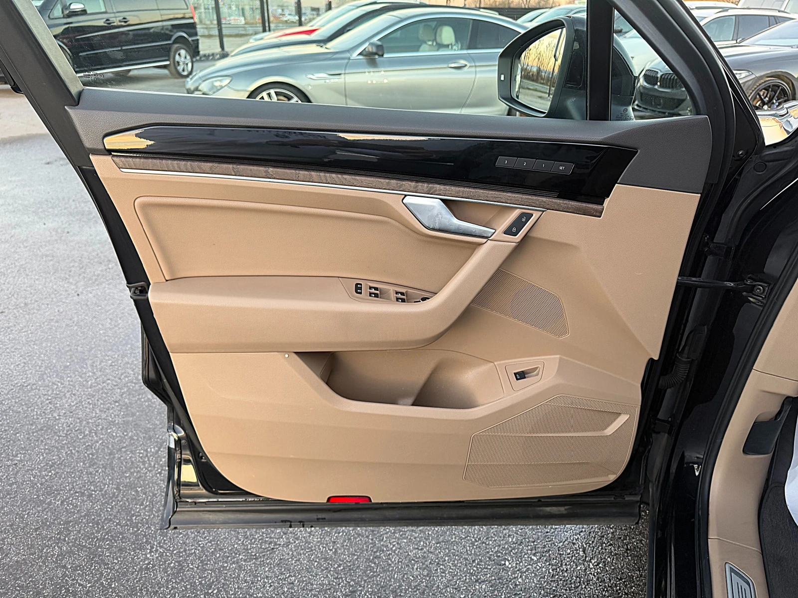 VW Touareg Rline-LED-DISTRONIK-BIXENON-3D-DIGITAL-ПОДГРЯВАНЕ! - изображение 7