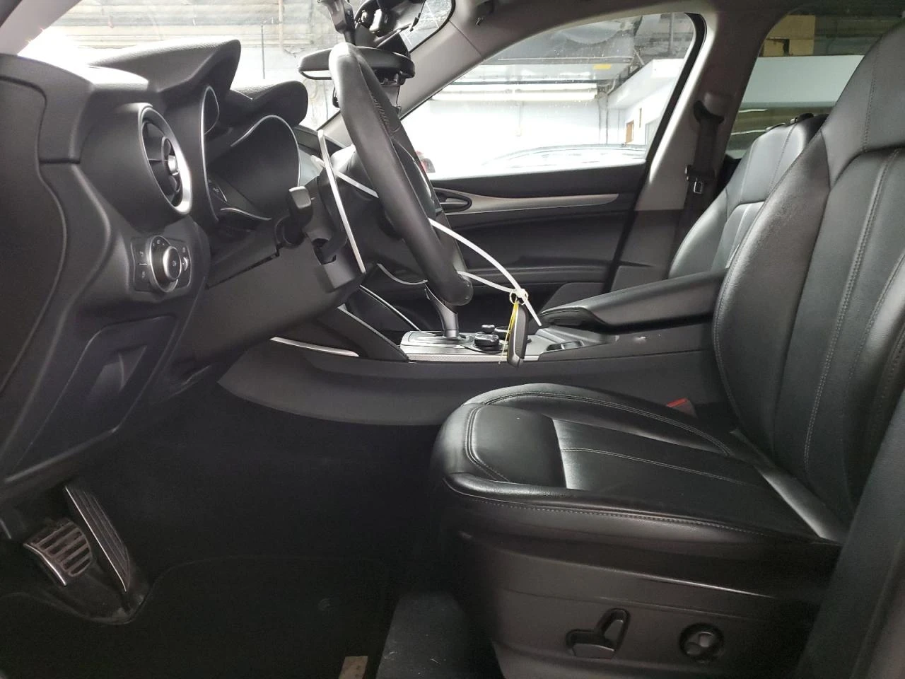 Alfa Romeo Stelvio SPORT AWD - изображение 7