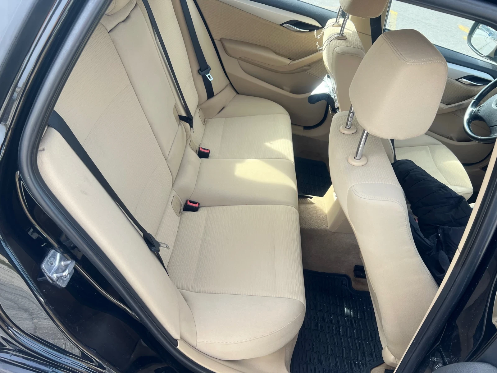 BMW X1 sDrive 1.8i - изображение 6