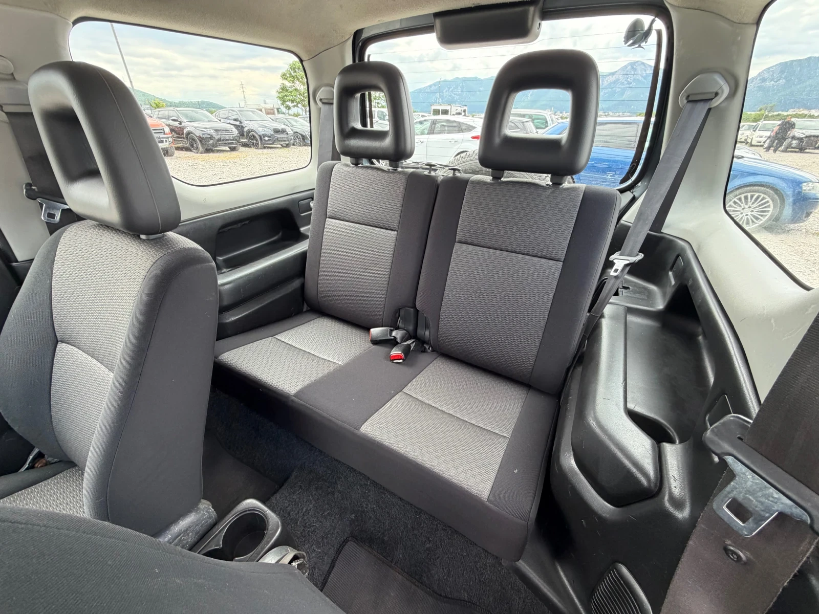 Suzuki Jimny 1.5DDiS 86к.с, снимка 14 - Автомобили и джипове - 54842801