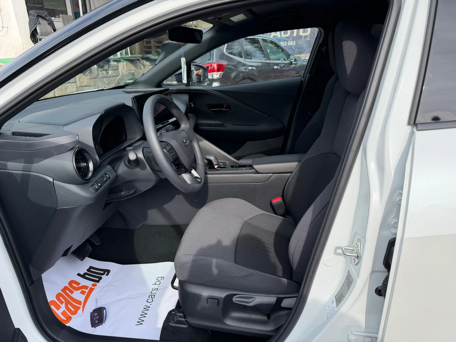Toyota C-HR  1.8 (140 кс) Hybrid e-CVT /SUV, снимка 9 - Автомобили и джипове - 56234089