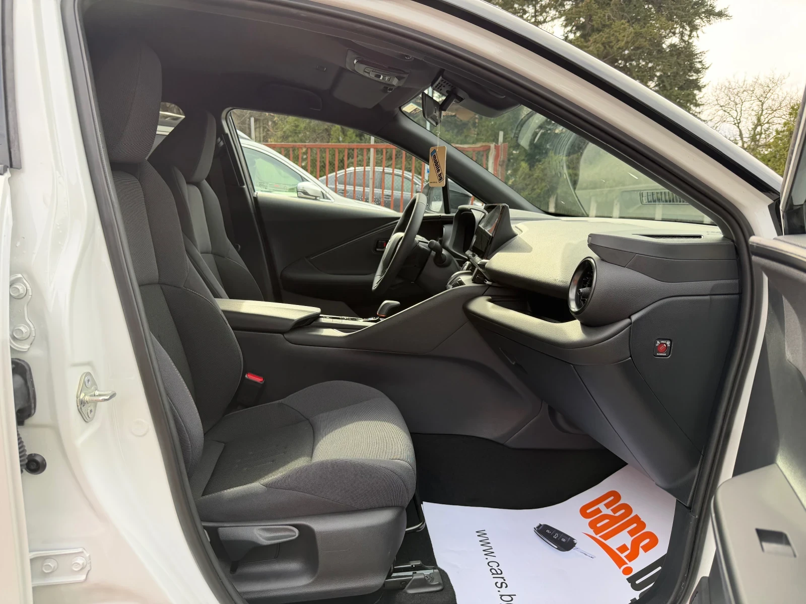 Toyota C-HR  1.8 (140 кс) Hybrid e-CVT /SUV, снимка 13 - Автомобили и джипове - 56234089