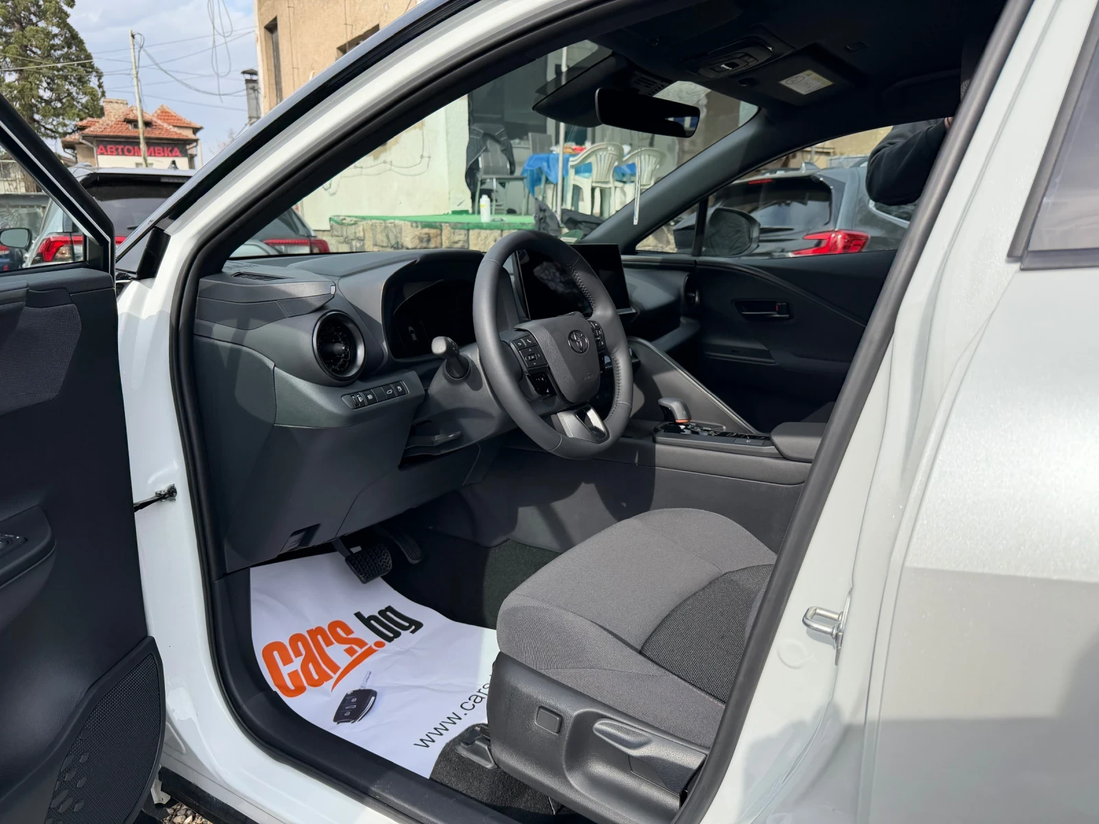 Toyota C-HR  1.8 (140 кс) Hybrid e-CVT /SUV, снимка 8 - Автомобили и джипове - 56234089