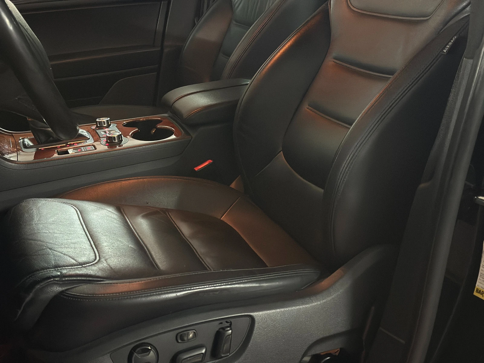 VW Touareg, снимка 8 - Автомобили и джипове - 56247196