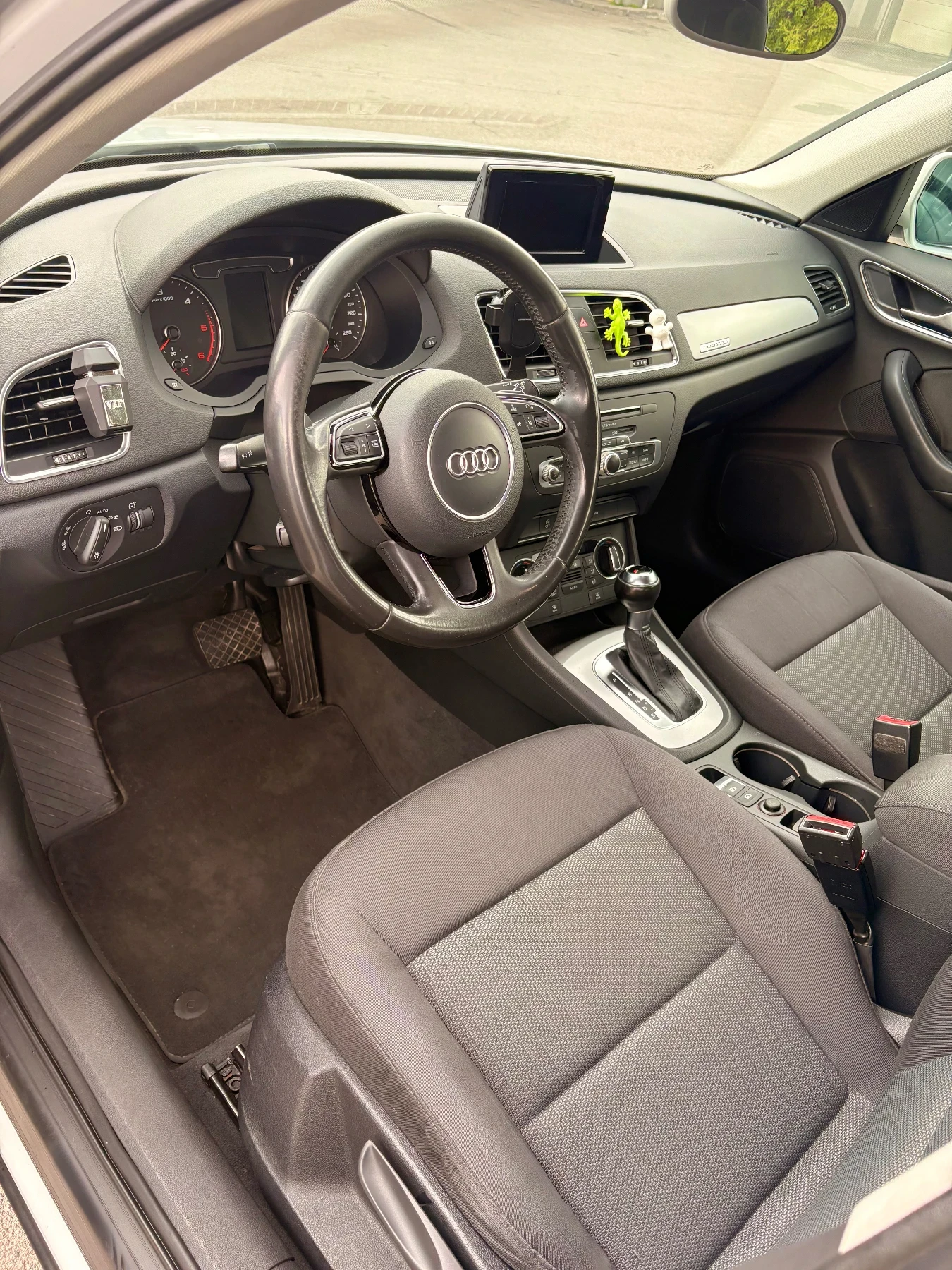 Audi Q3, снимка 5 - Автомобили и джипове - 56329862