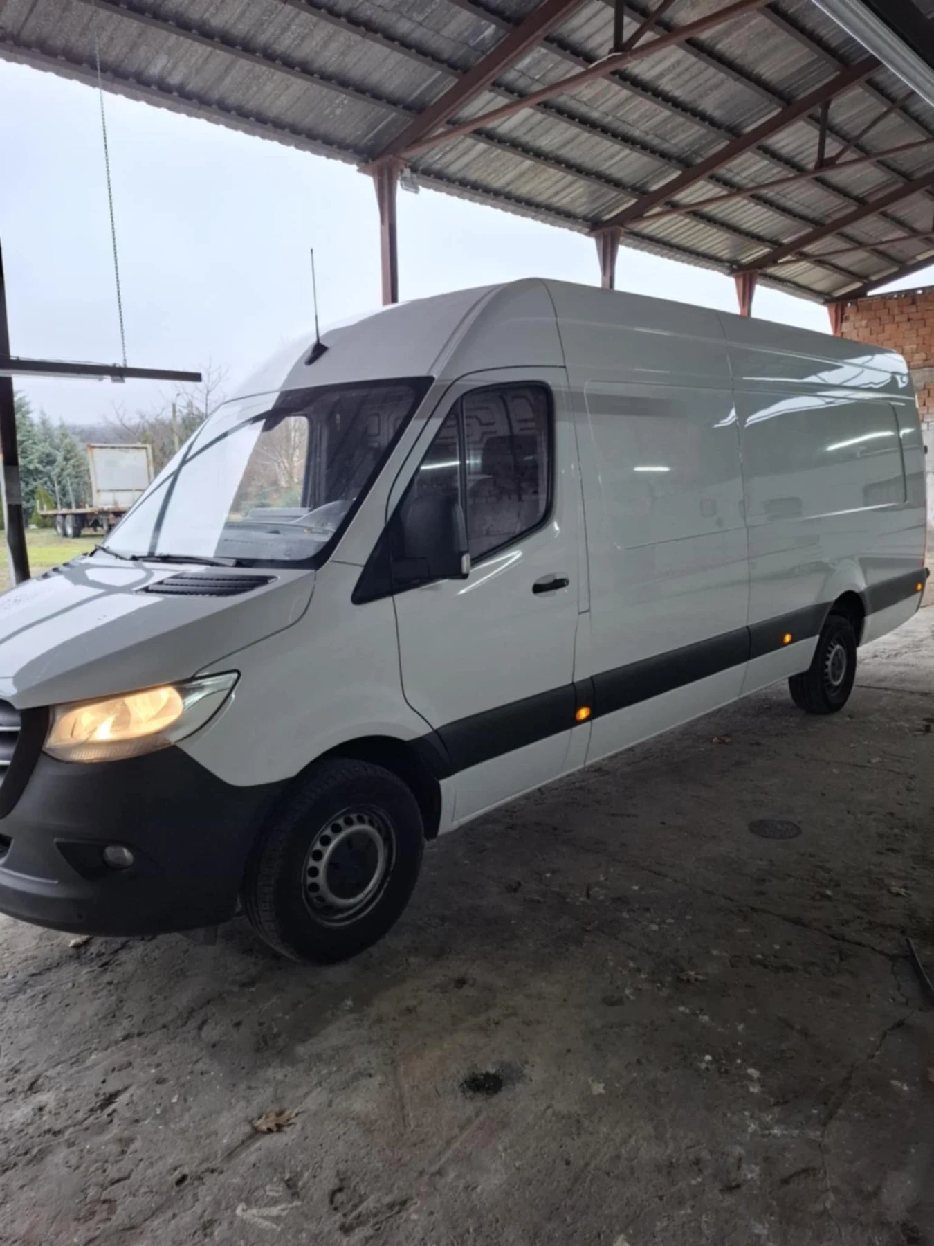 Mercedes-Benz Sprinter 319  - изображение 2