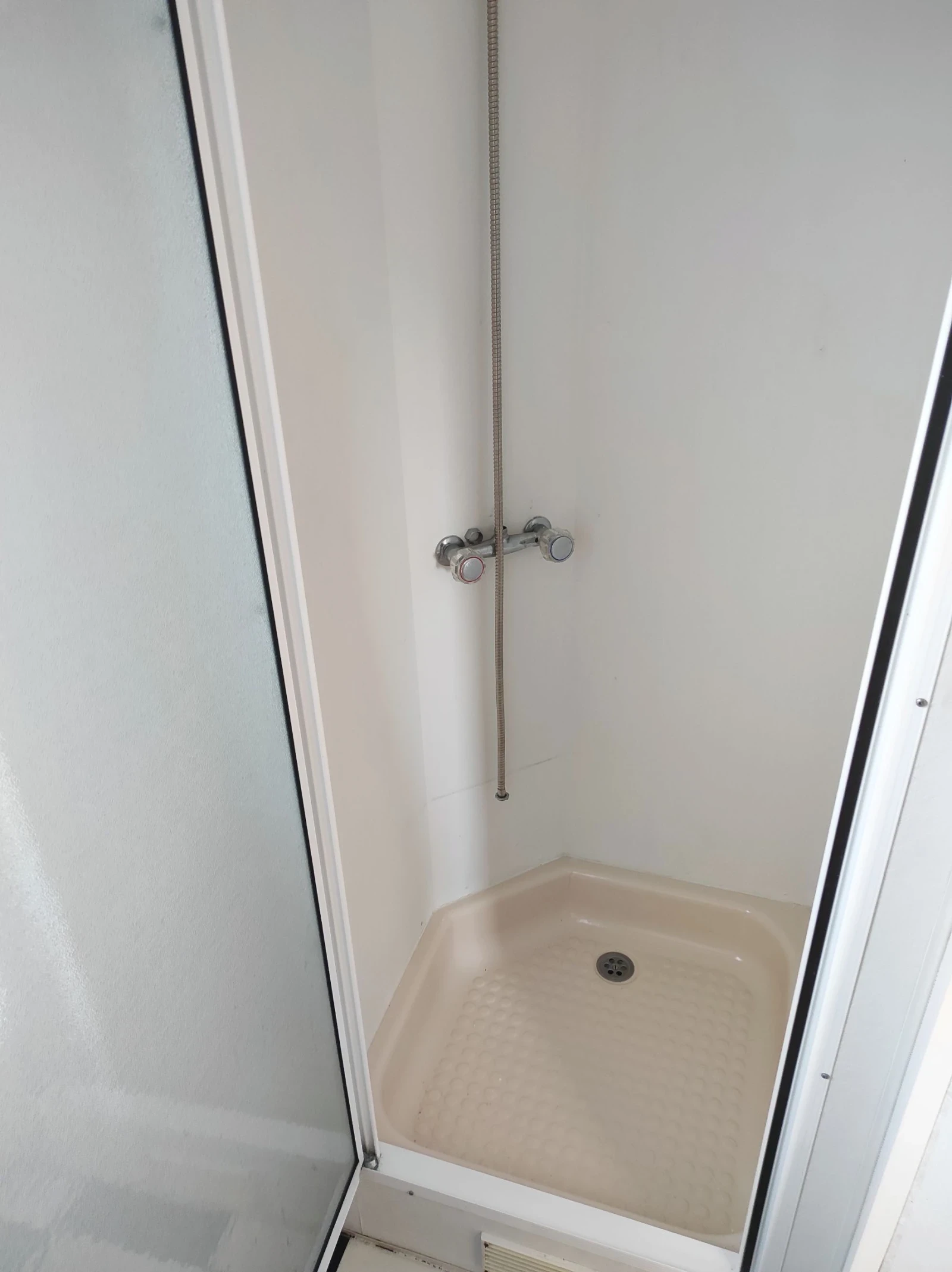 �������� ABI STACARAVAN 720/310 | Mobile.bg � ����������� 12