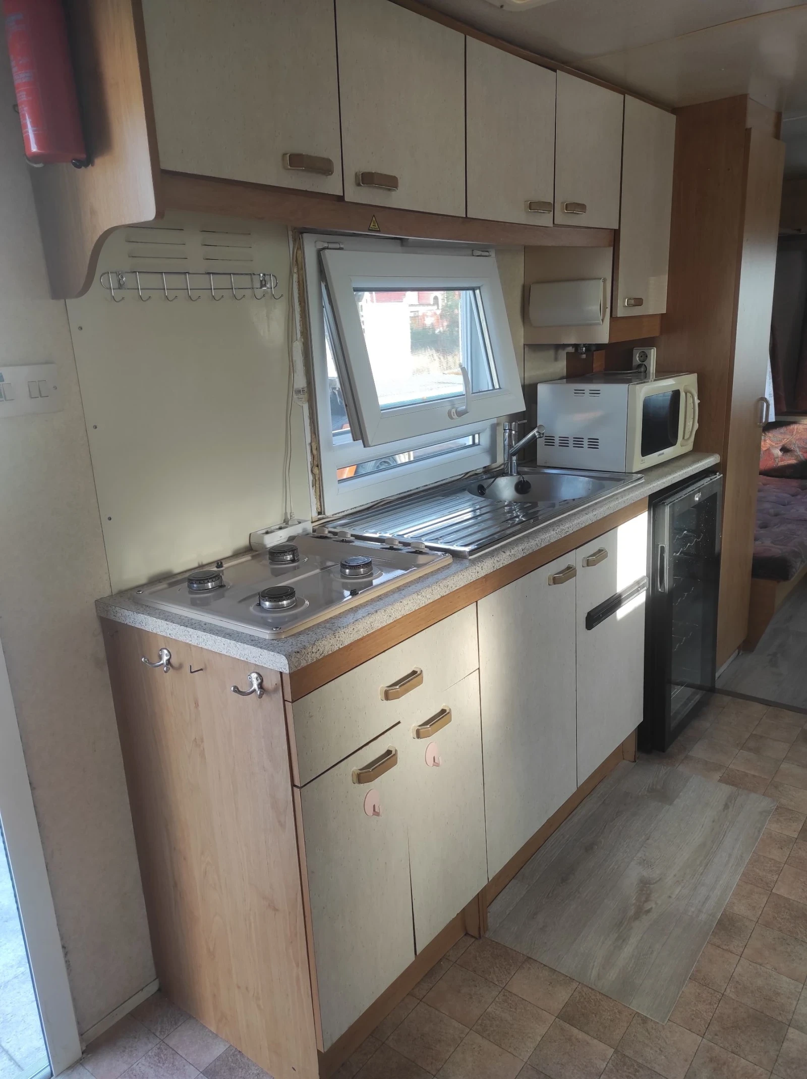 �������� ABI STACARAVAN 720/310 | Mobile.bg � ����������� 3