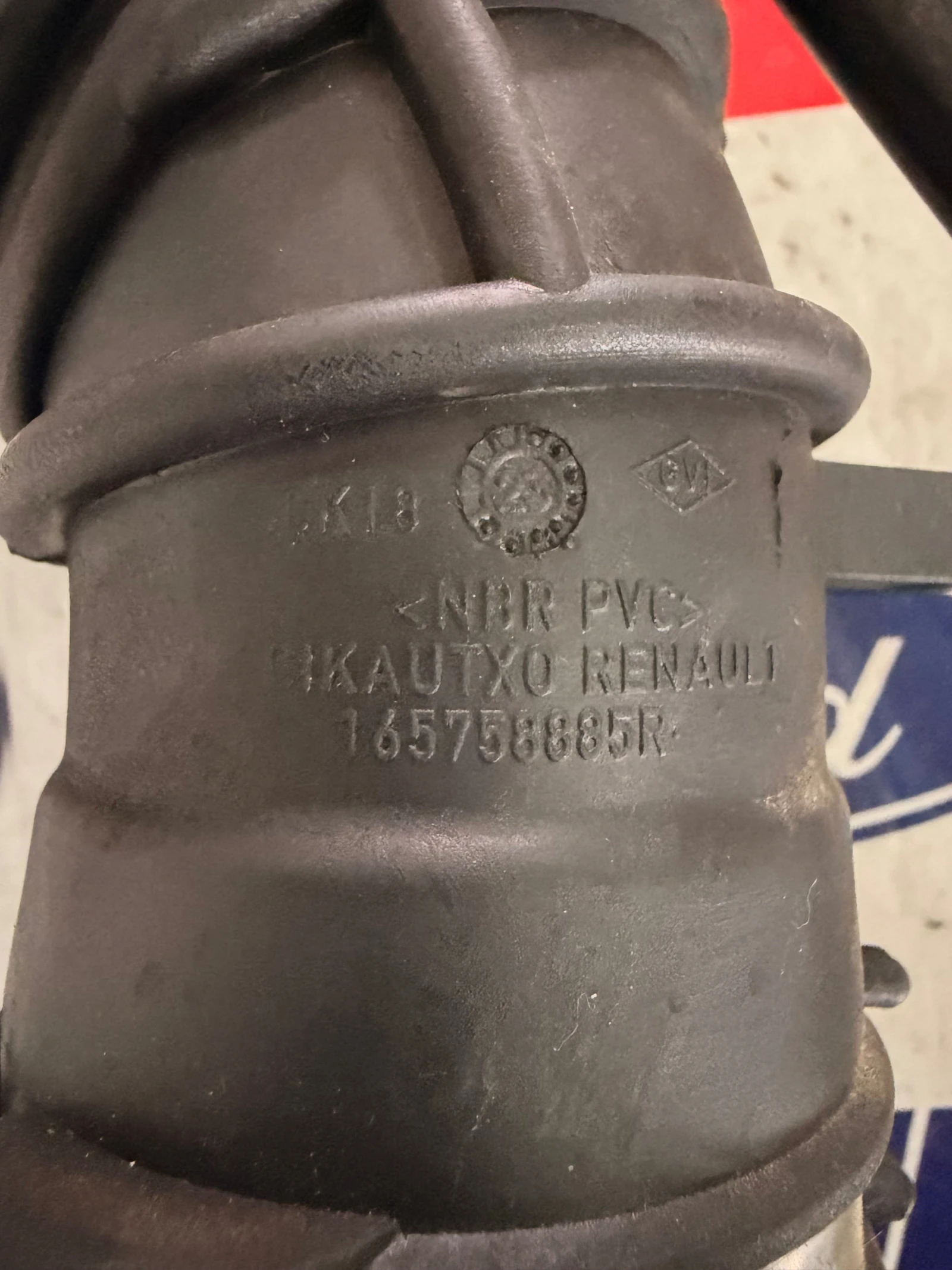 165758885R Маркуч турбо  Renault NISSAN DACIA 1.3Tce 165758885R 