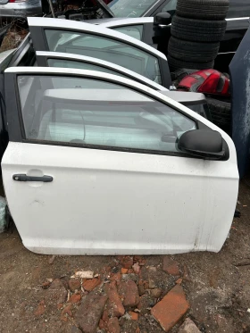 предна дясна  врата HYUNDAI I20 2вр.