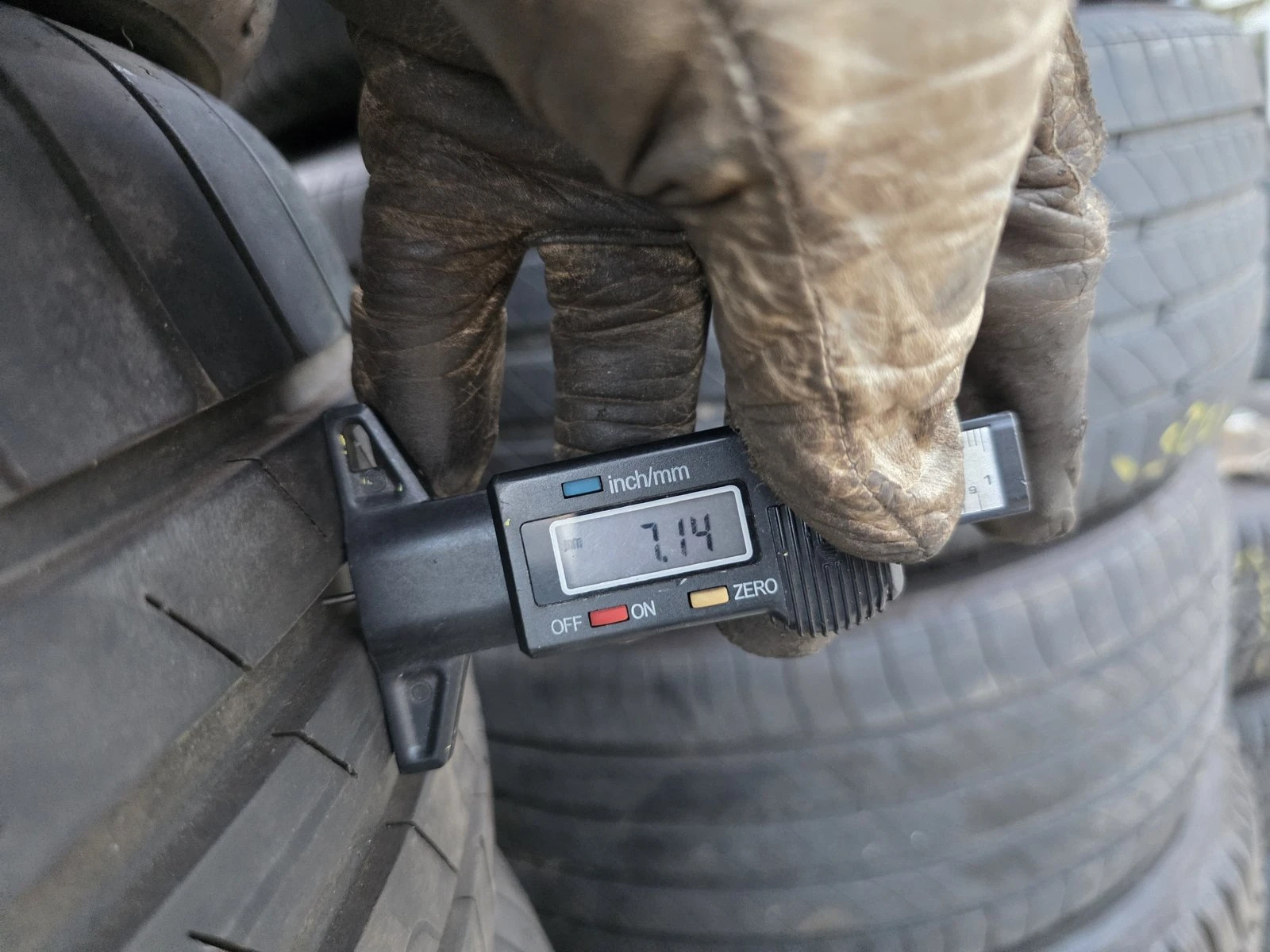 Гуми Летни 225/50R17, снимка 7 - Гуми и джанти - 56731037