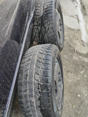 Гуми с джанти Trayal 205/55R16, снимка 3 - Гуми и джанти - 48858635