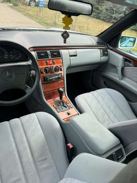 Mercedes-Benz E 220 E220, снимка 7