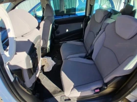 Peugeot 807, снимка 11