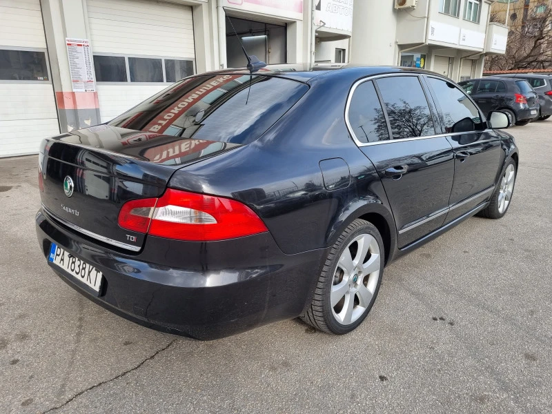 Skoda Superb 2.0TDI-AT-NAVI, снимка 5 - Автомобили и джипове - 39819347