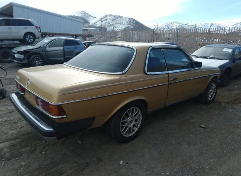 Mercedes-Benz 280 CE 123, снимка 4 - Автомобили и джипове - 46273041