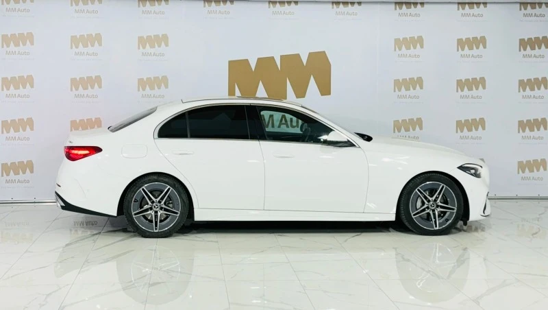 Mercedes-Benz C 200 4Matic AMG , снимка 3 - Автомобили и джипове - 45793870