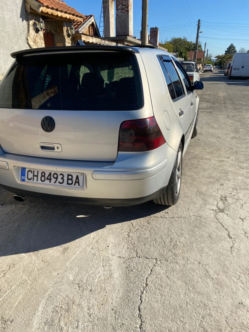 VW Golf 1.9, снимка 6 - Автомобили и джипове - 47729173