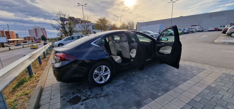 Opel Insignia, снимка 5 - Автомобили и джипове - 48733243