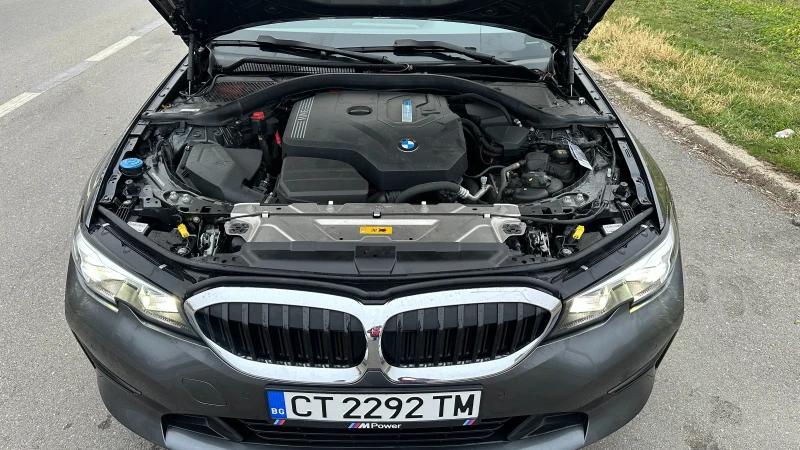 BMW 330 Plug-in Hybrid, снимка 9 - Автомобили и джипове - 48419889