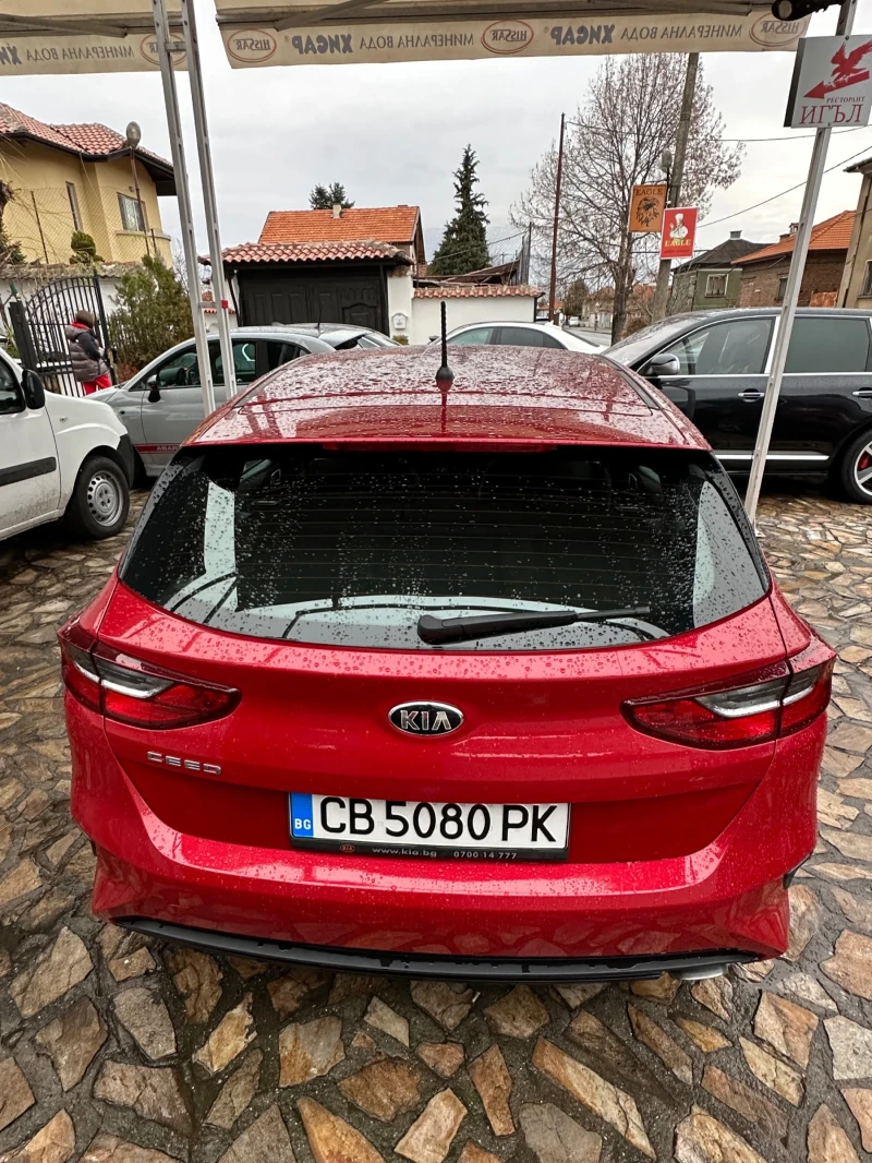 Kia Ceed, снимка 4 - Автомобили и джипове - 48466391