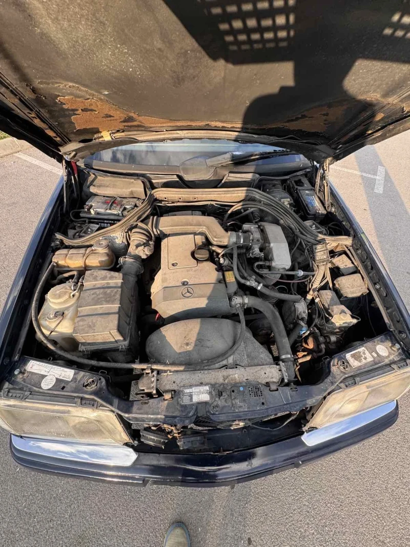 Mercedes-Benz E 220, снимка 8 - Автомобили и джипове - 52429085