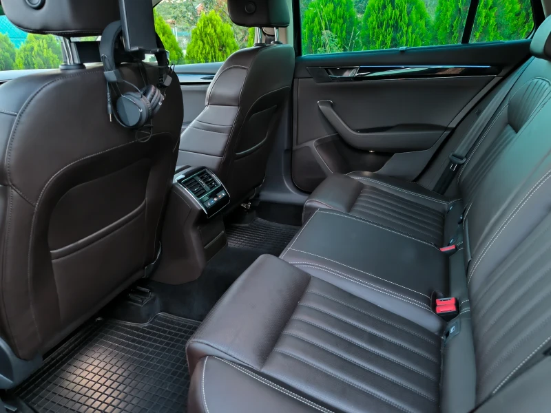 Skoda Superb L&K, снимка 11 - Автомобили и джипове - 52255604