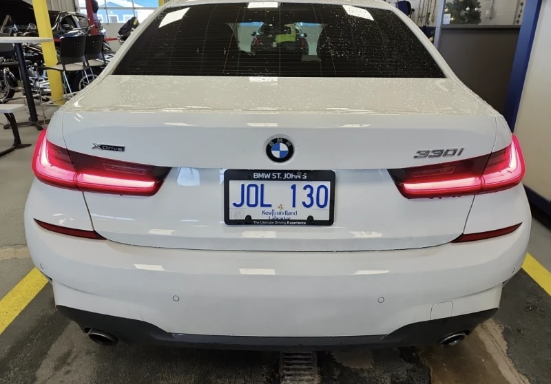 BMW 330 xDrive, снимка 12 - Автомобили и джипове - 52749711