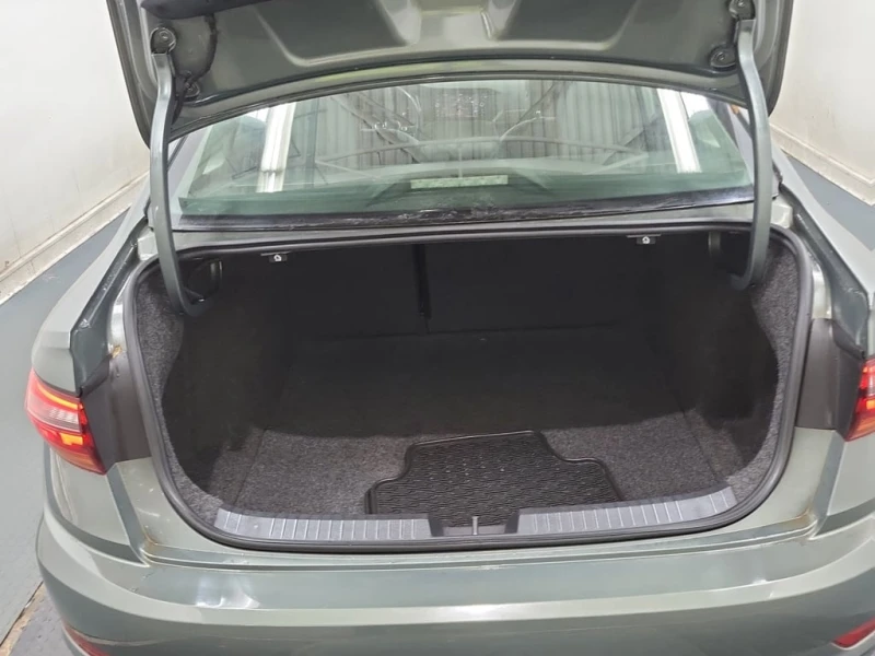 VW Jetta * EXECLINE * CARFAX * ЦЕНА ДО БГ, снимка 13 - Автомобили и джипове - 52865259