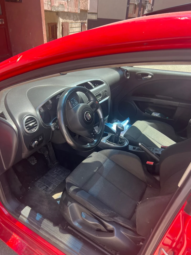 Seat Leon, снимка 5 - Автомобили и джипове - 53145682