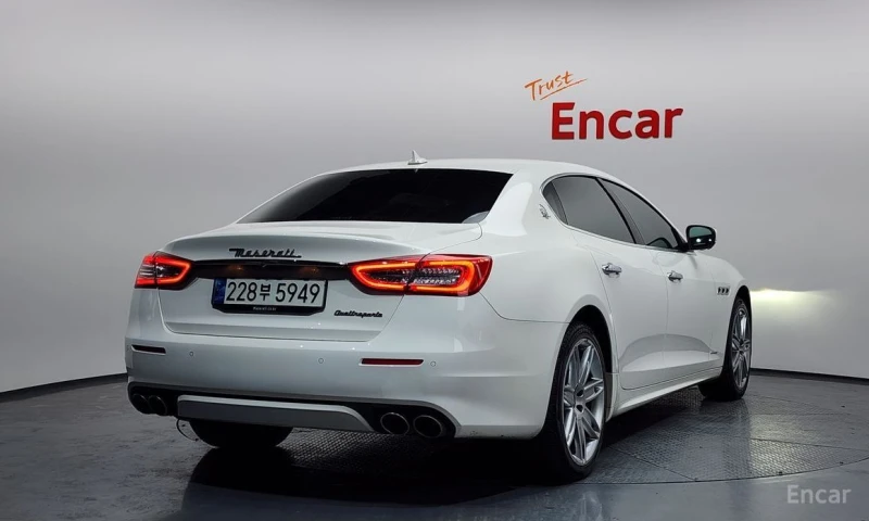 Maserati Quattroporte, снимка 2 - Автомобили и джипове - 53273047