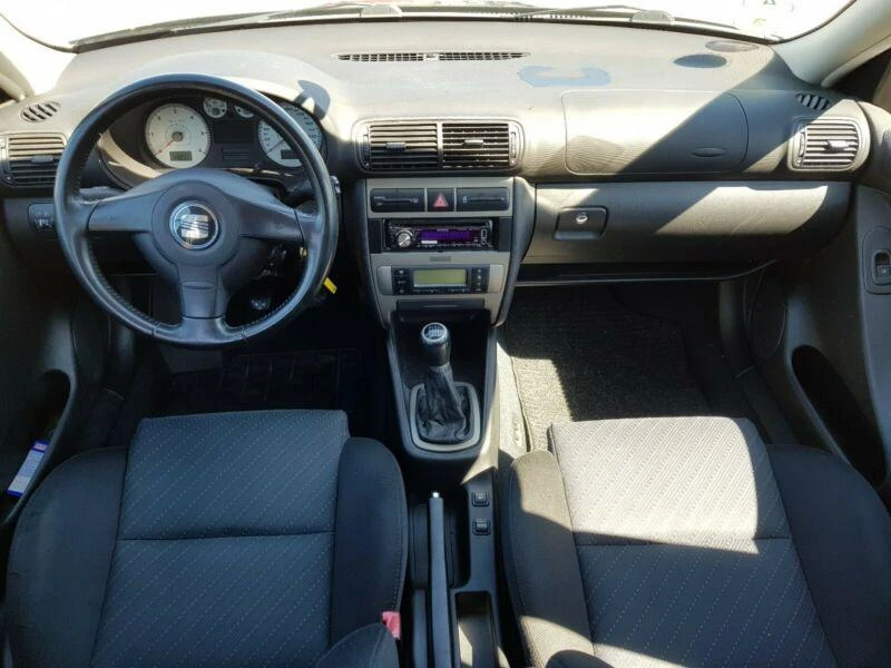 Seat Leon ARL, снимка 2 - Автомобили и джипове - 47271248