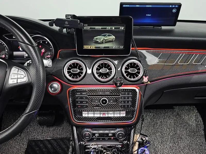 Mercedes-Benz CLA 250 4Matic, снимка 14 - Автомобили и джипове - 53443416