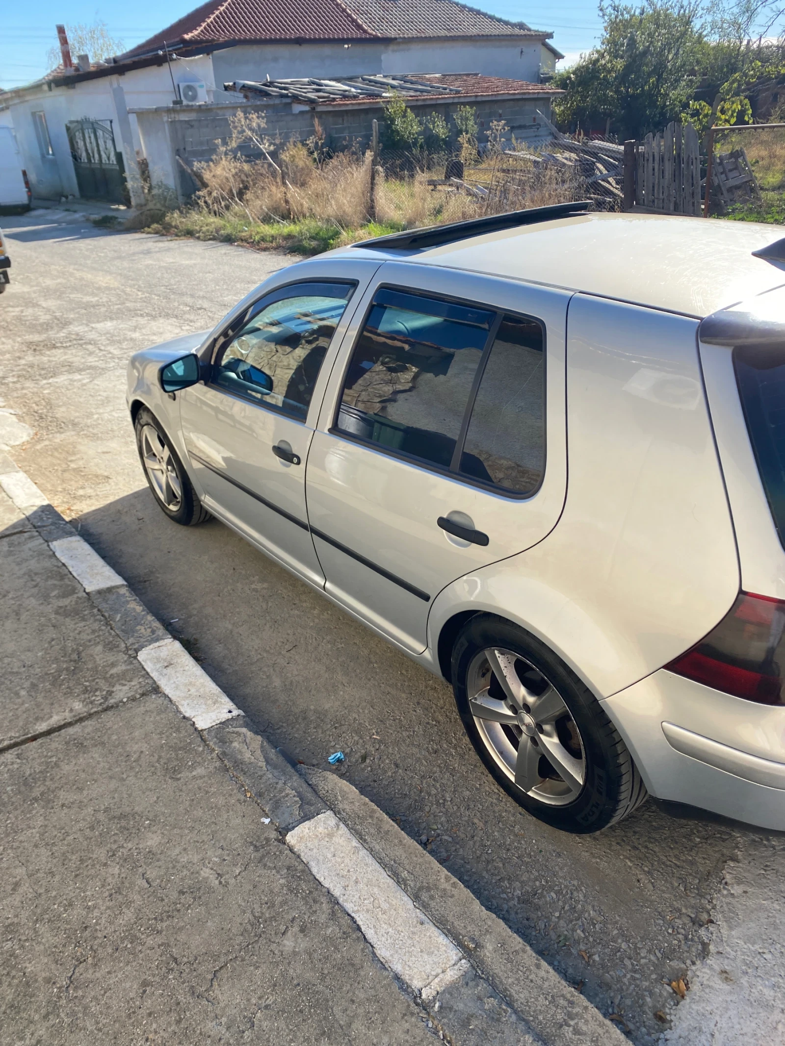 VW Golf 1.9 - изображение 4