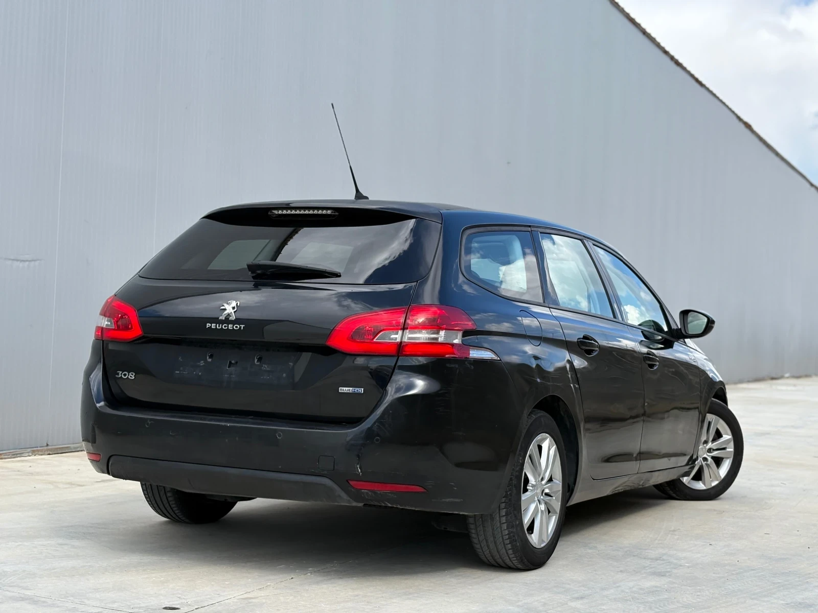 Peugeot 308 1.6 HDI* EURO6* NAVI* Panorama*  - изображение 4