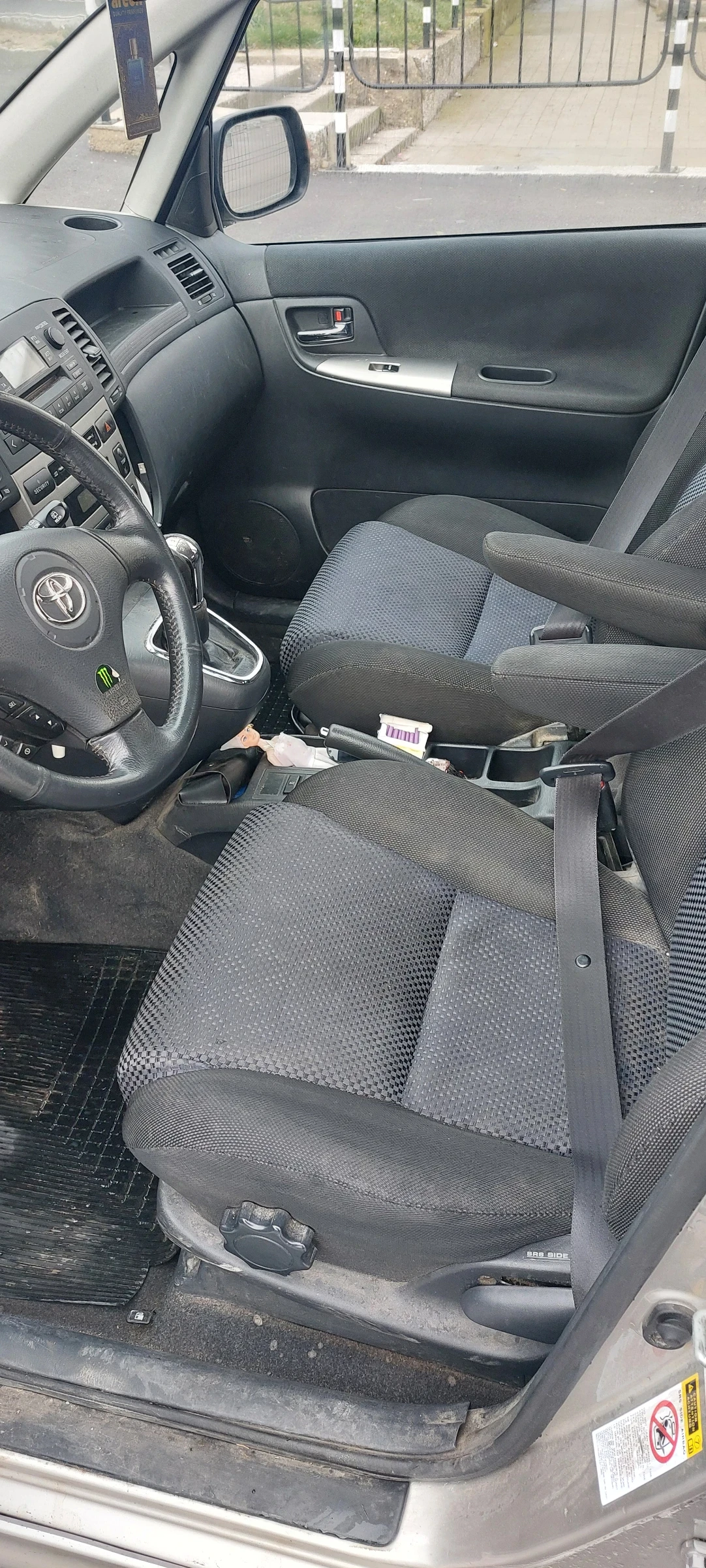 Toyota Corolla verso D4D двигател  - изображение 5