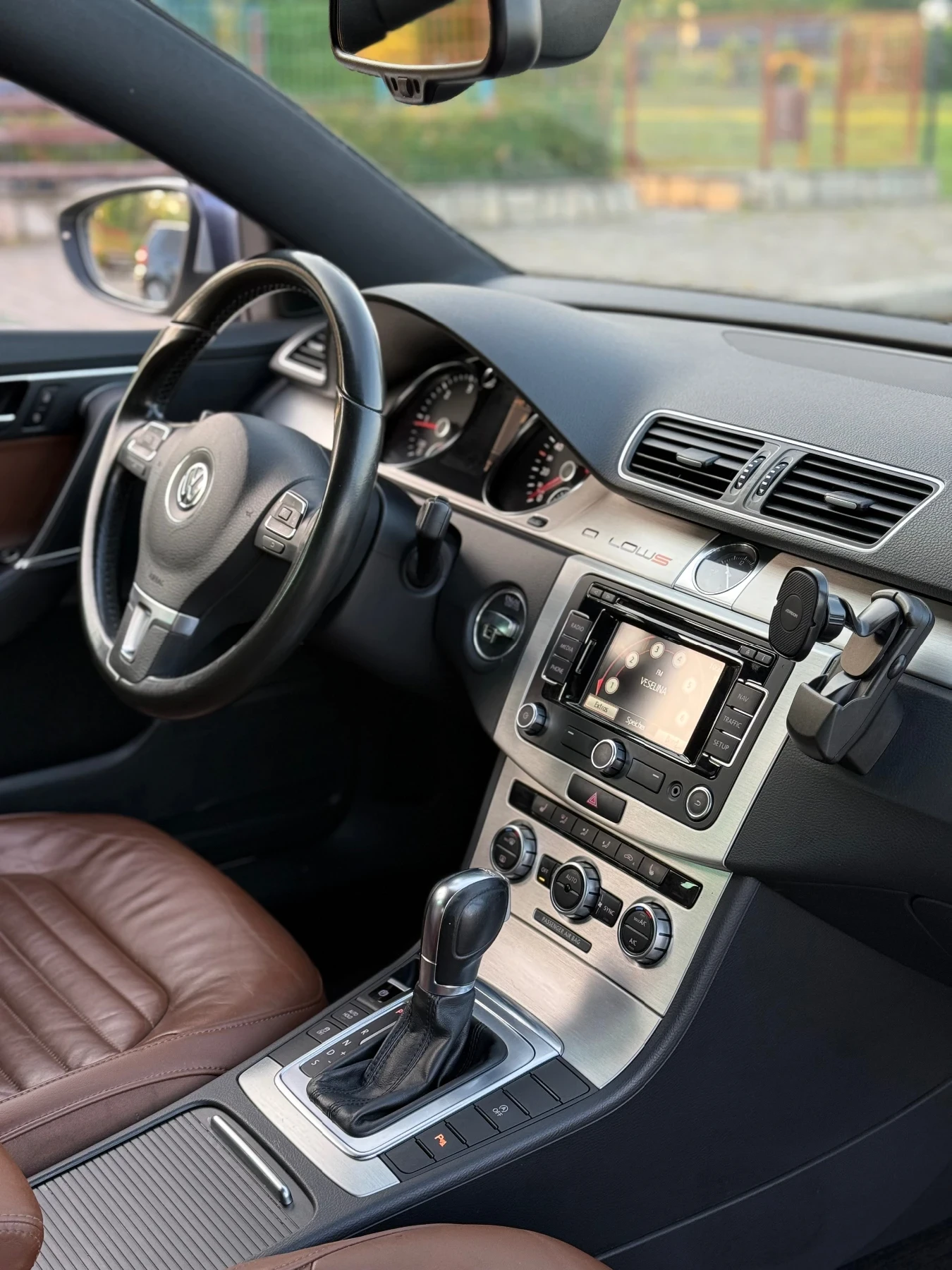 VW Passat 2.0TDI HIGHLINE - изображение 10
