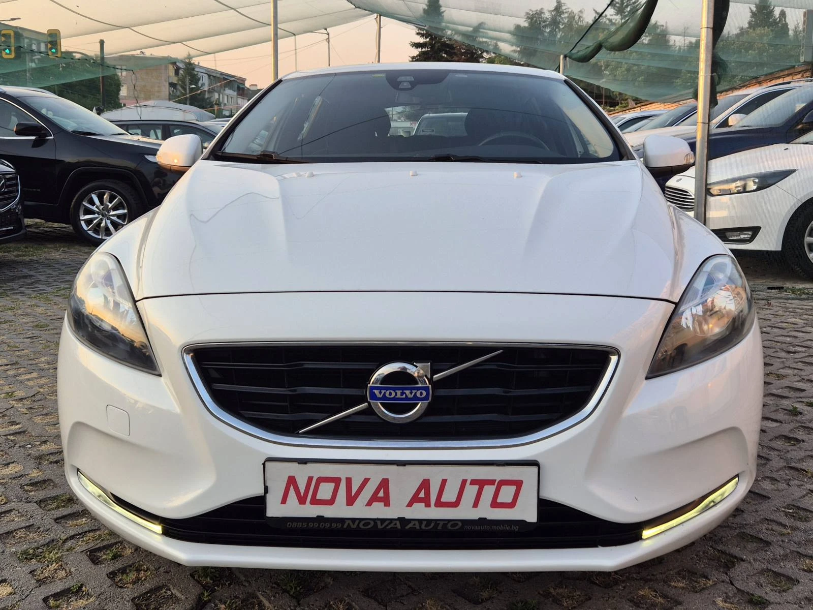 Volvo V40 1.6D-115кс - изображение 6
