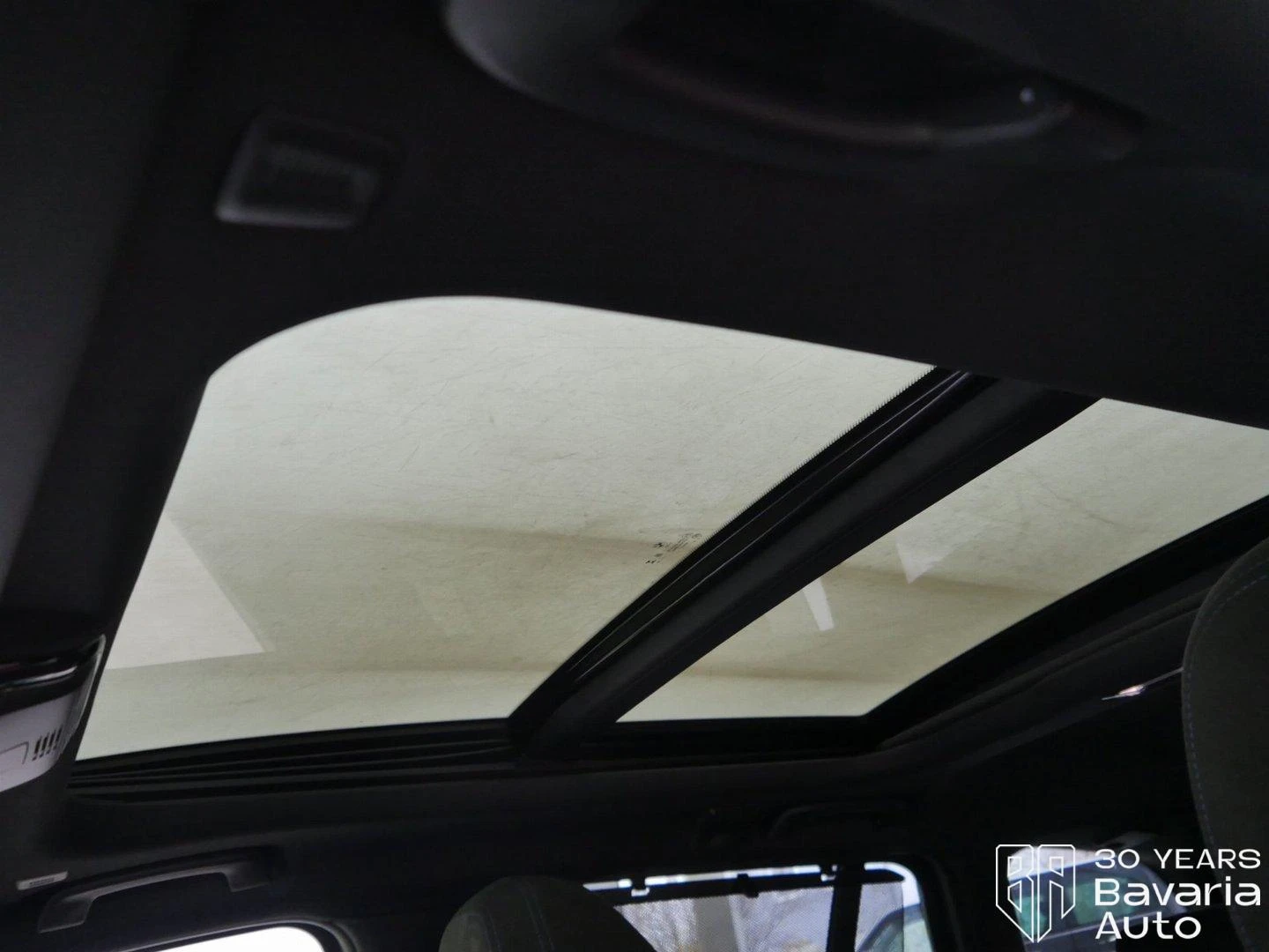 BMW 330 e Touring M Sport Paket Sportautomatic | Mobile.bg   9