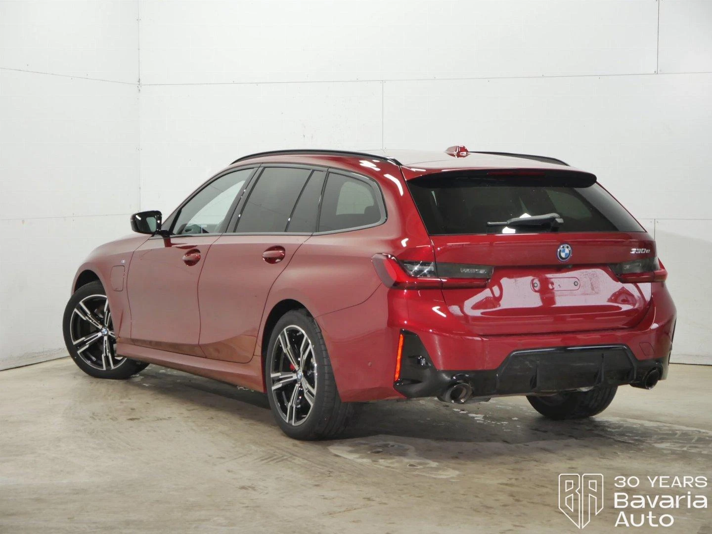 BMW 330 e Touring M Sport Paket Sportautomatic | Mobile.bg   2