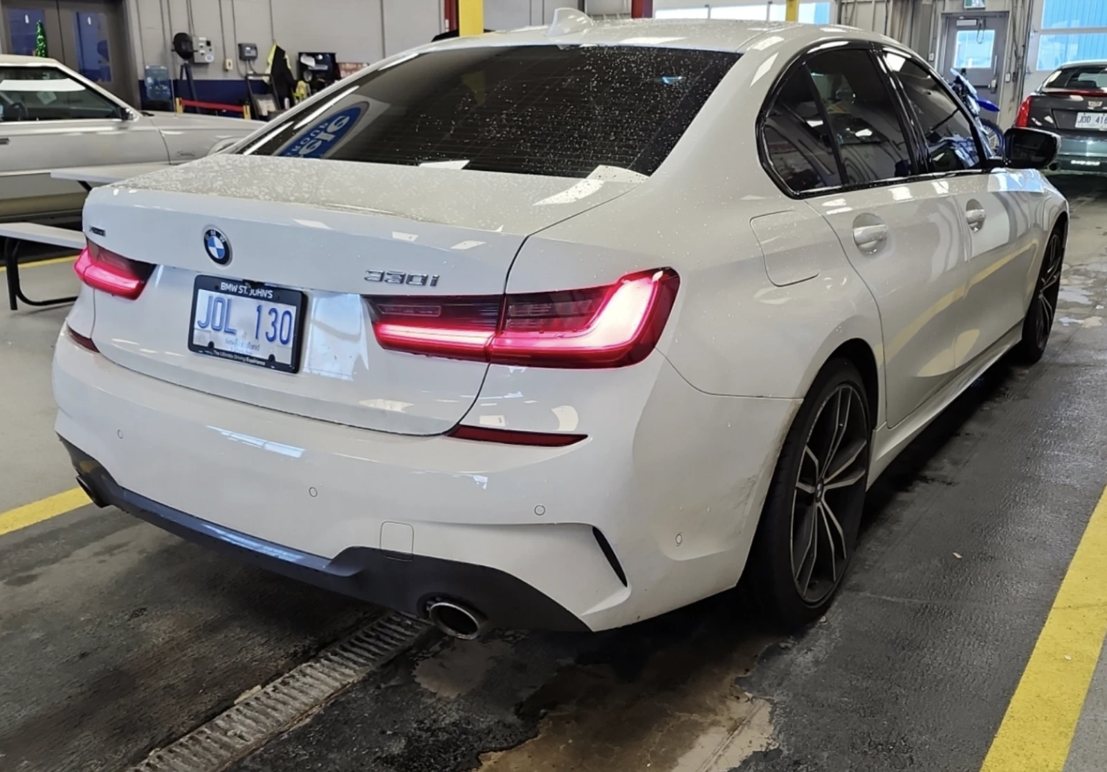 BMW 330 xDrive - изображение 3