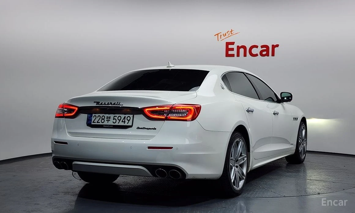 Maserati Quattroporte  - изображение 2